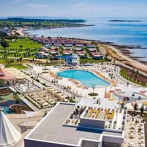 Arena Grand Kazela Homes 4* Medolino
