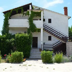 https://apartments-niki.in-istria.net